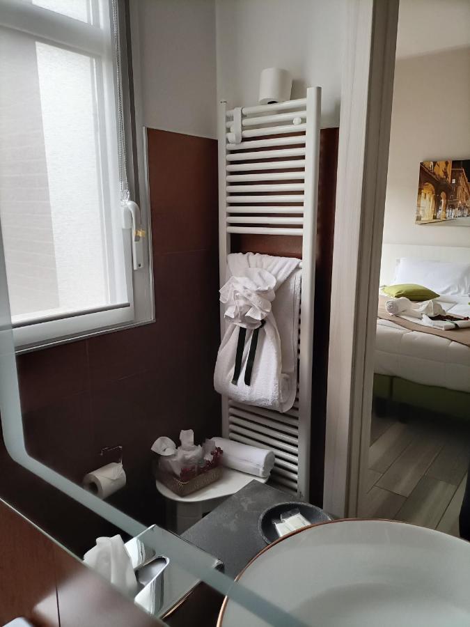 Bed End Breakfast Mary'S Tower Hotel Bologna Eksteriør billede