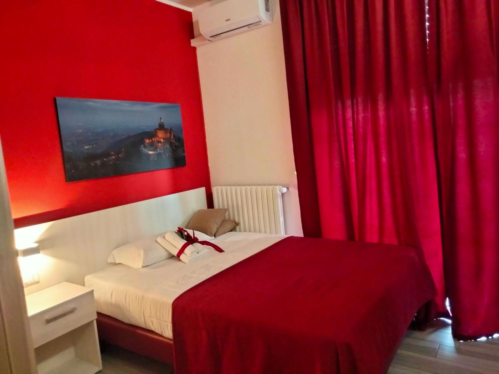 Bed End Breakfast Mary'S Tower Hotel Bologna Eksteriør billede