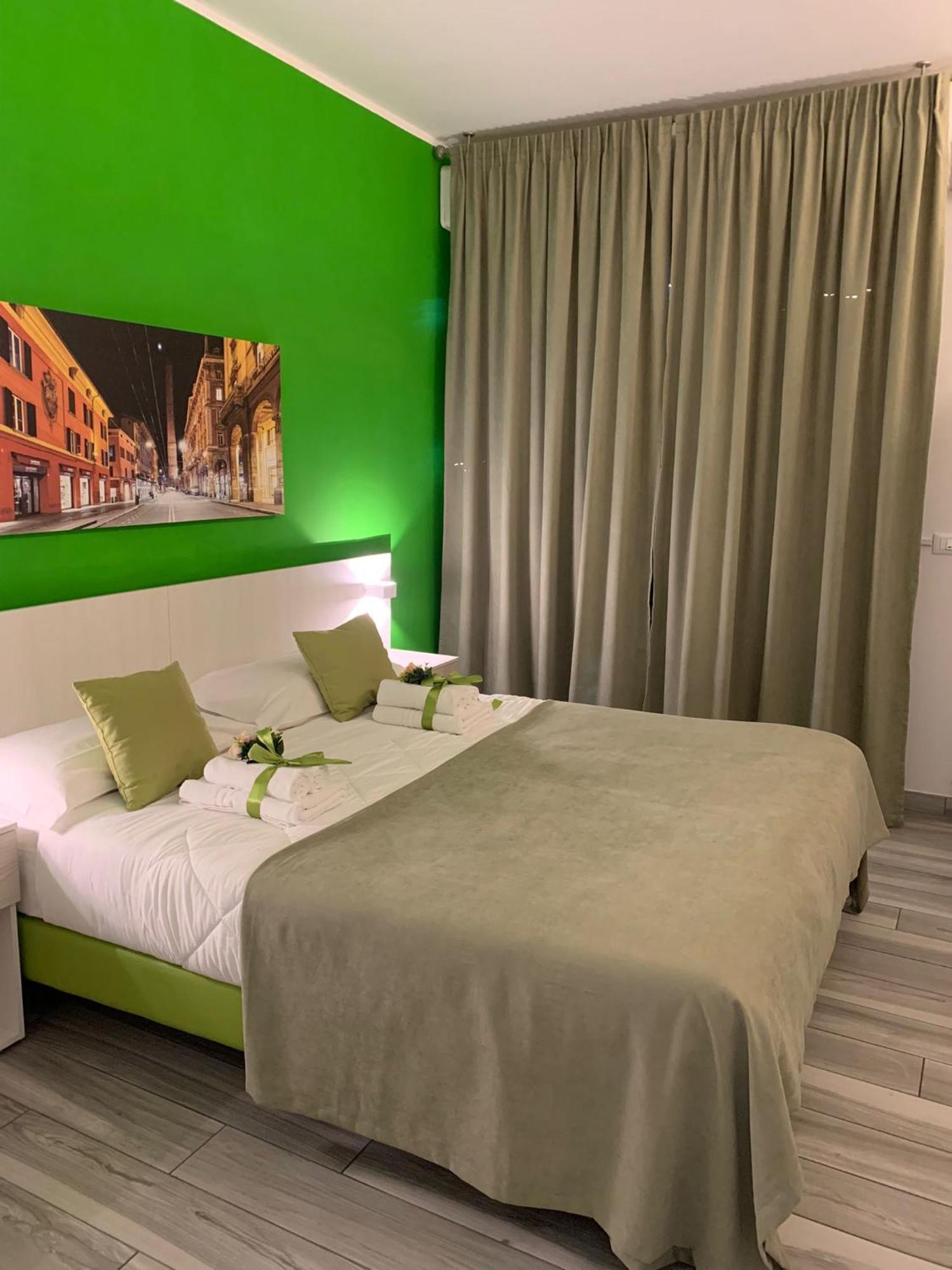 Bed End Breakfast Mary'S Tower Hotel Bologna Eksteriør billede