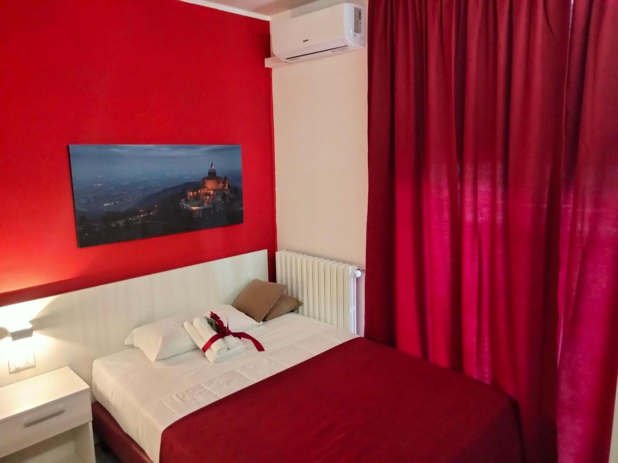Bed End Breakfast Mary'S Tower Hotel Bologna Værelse billede